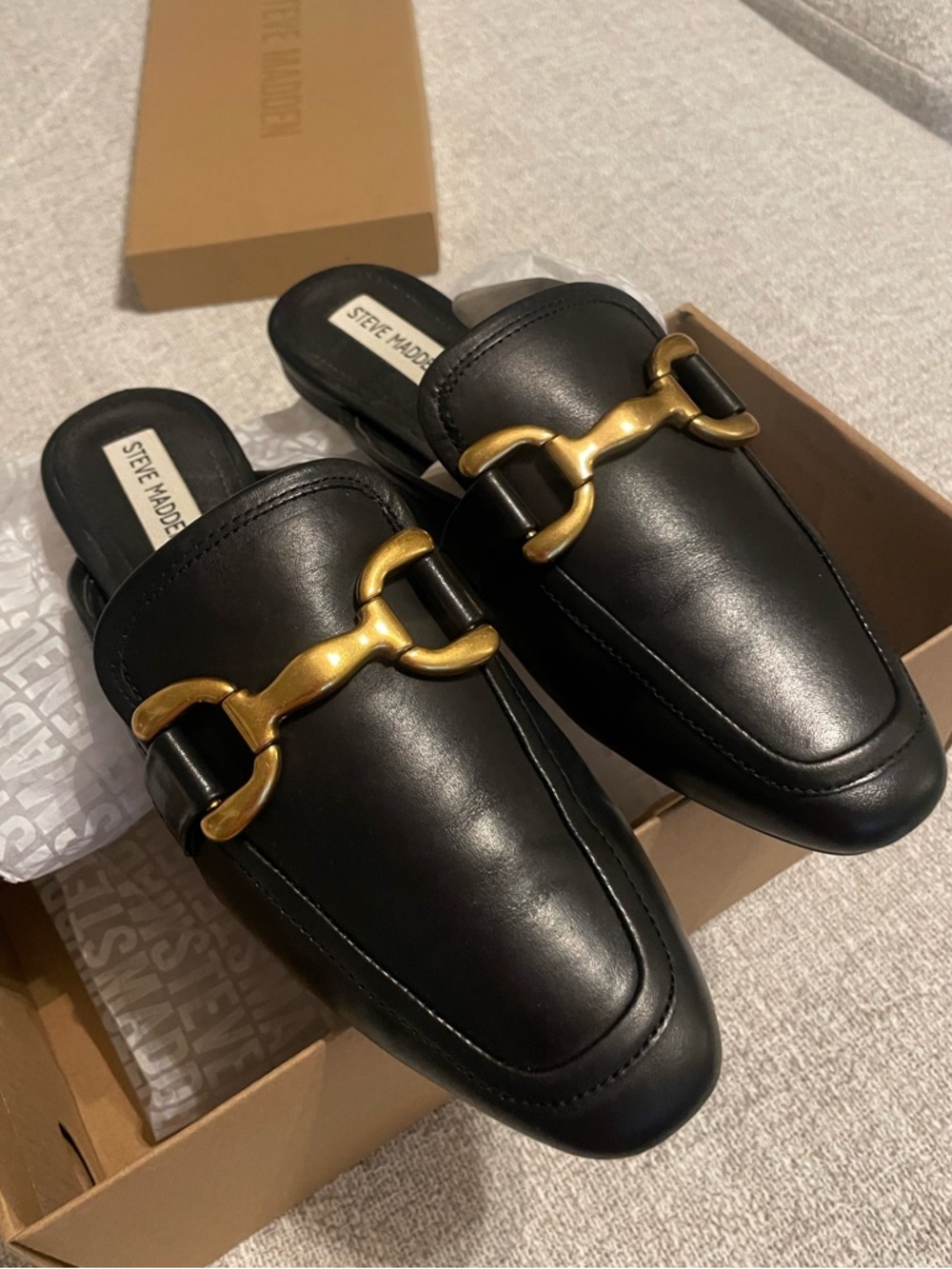 Steve Madden Black Leather Mule with Gold Horsebit Accent - Picture 4 of 8